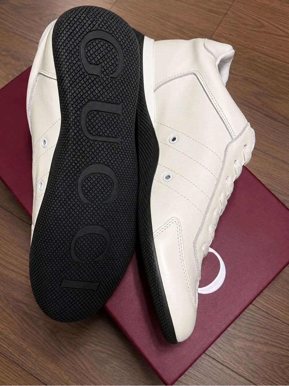 Gucci White Leather Sneakers with Green & Red Web